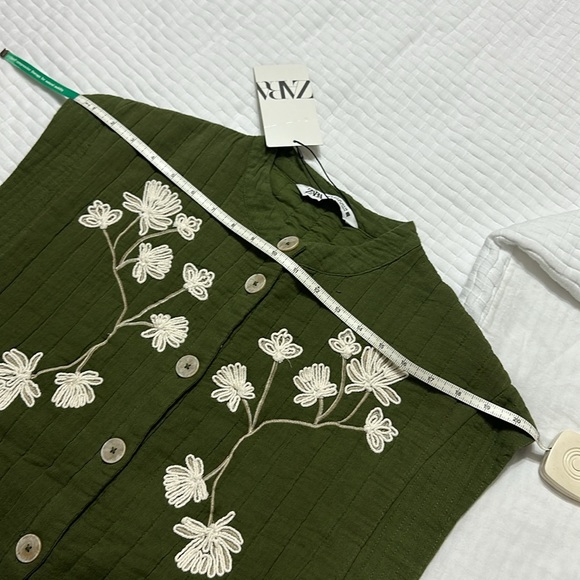 Last 🔥🔥Zara embroidered quilted vest - Picture 8 of 9